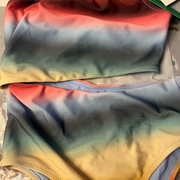 MOLO ONE PIECE BATHING SUIT UPF50+ COLOR RAINBOW MIST. SIZE 14 - Picture 3 of 4